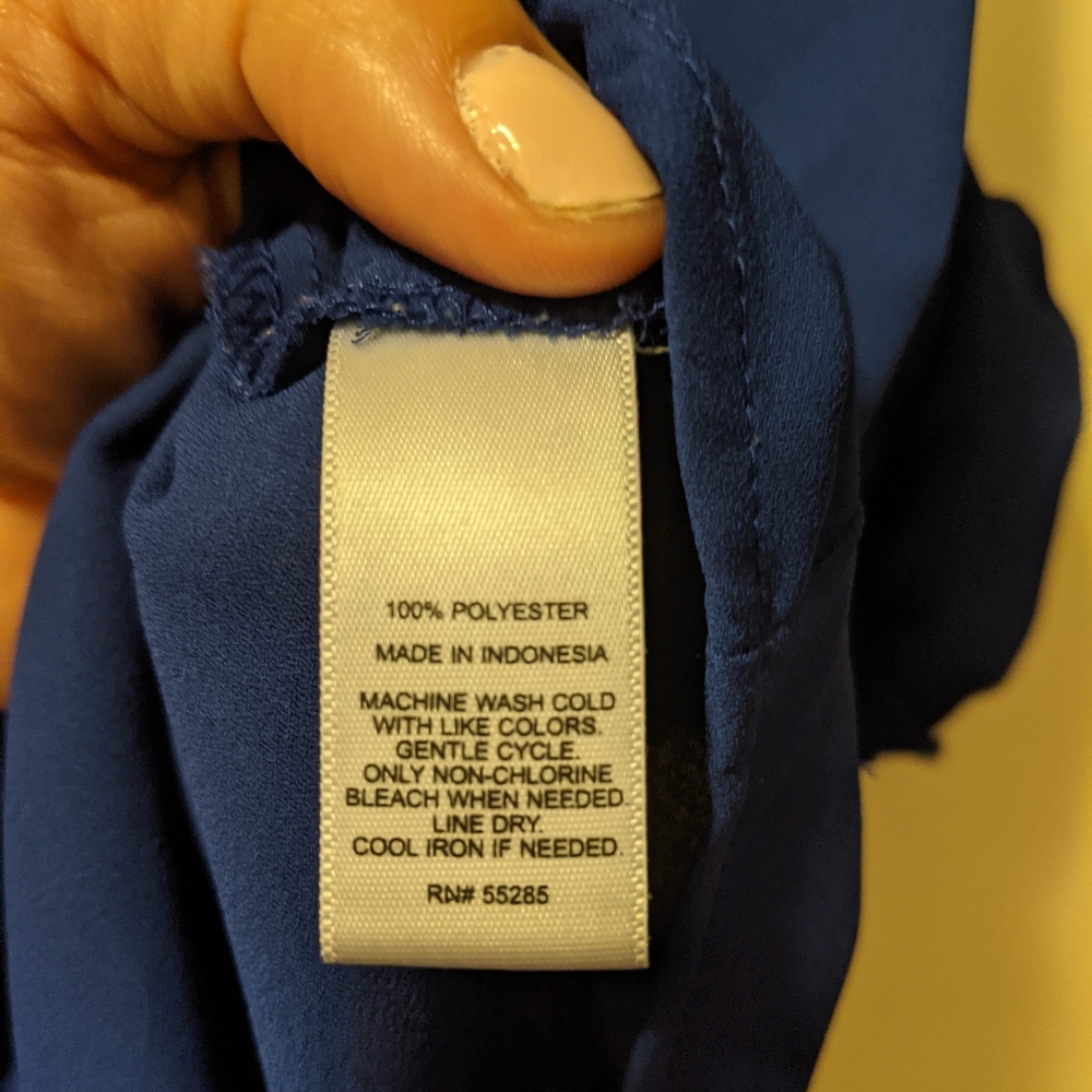 Express button down top - Picture 4 of 5